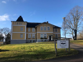 Hunnebergs Gård Hostel & Camping, Vargön